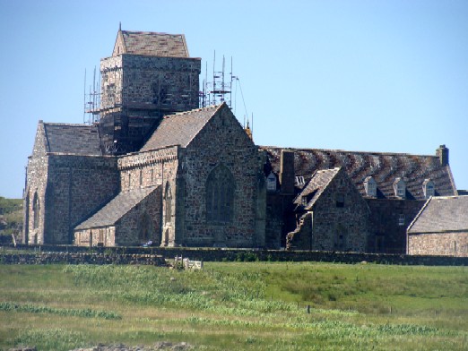 Iona%20abbey.jpg