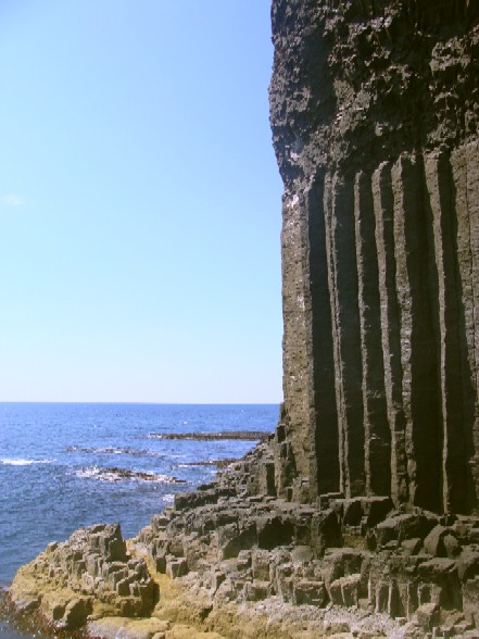 staffa%20close.JPG